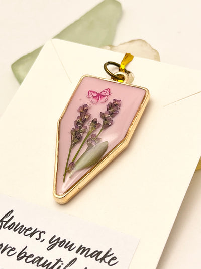 Real Flowers in Resin Pendant - 💕💜🦋 Purple flower over Pink Resin with Butterfly • Gold Frame