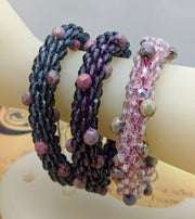 Continuous pebbles bangle - PINK