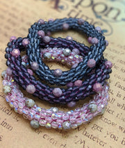 Continuous pebbles bangle - DENIM and PINK