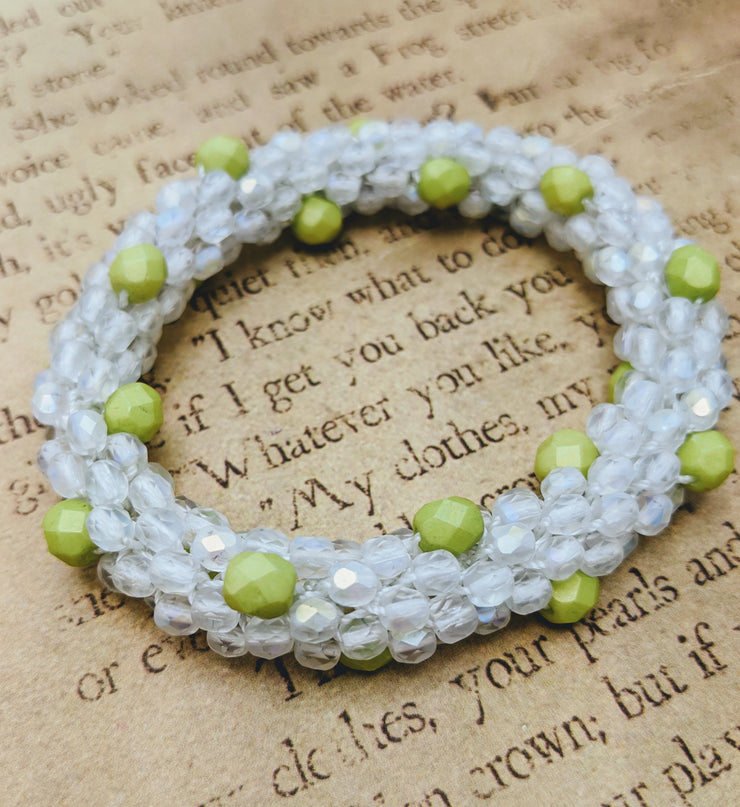 Continuous pebbles bangle - LINEN WHITE and LIME GREEN