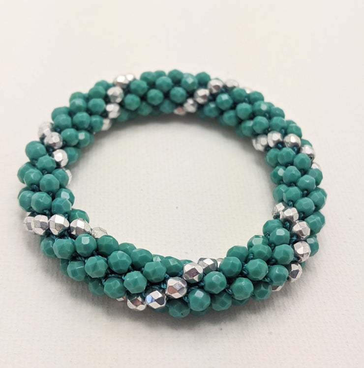 Continuous bangle bracelet - Turquoise and Silver Swirl