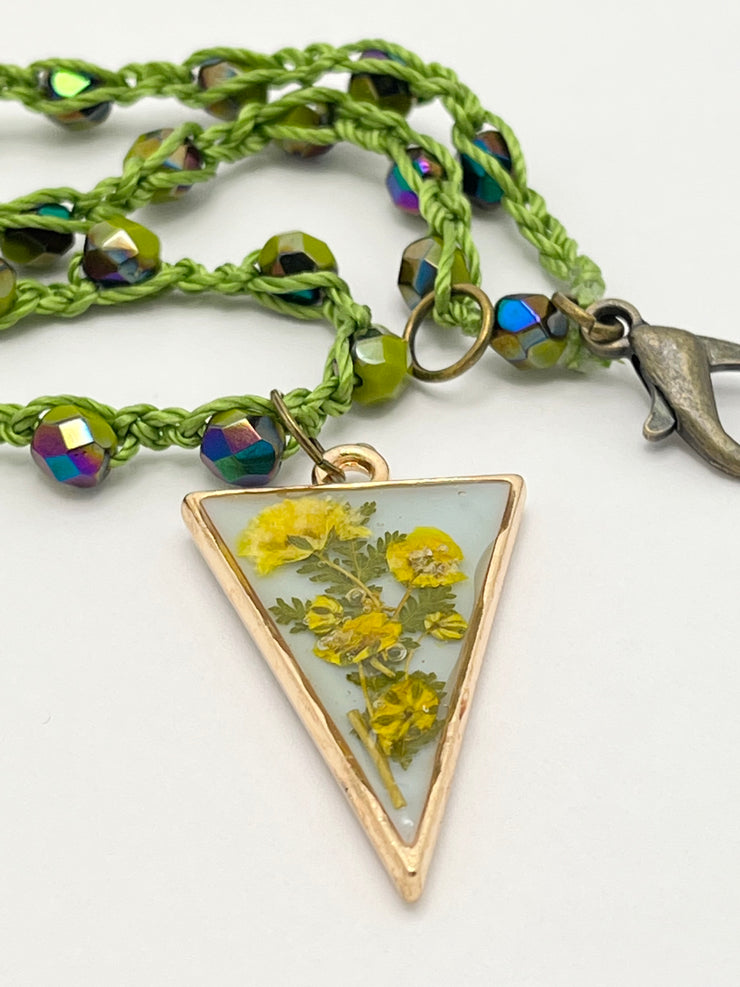 Real Flowers in Resin Necklace (short/choker) - Yellow 💛 over Sky Blue, with Olive Green | Gold Frame