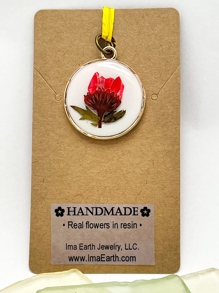 Real Flowers in Resin Pendant - Red flower ❤️ over 🤍 White Resin • Gold Frame