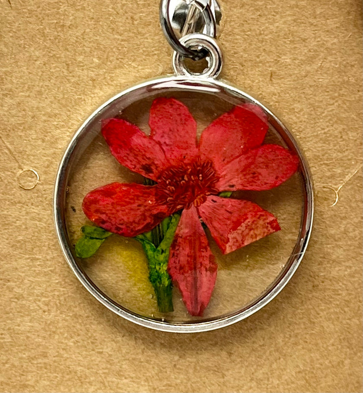 Real Flowers in Resin Pendant - Red flower 🌺 in Clear Resin, Silver Frame