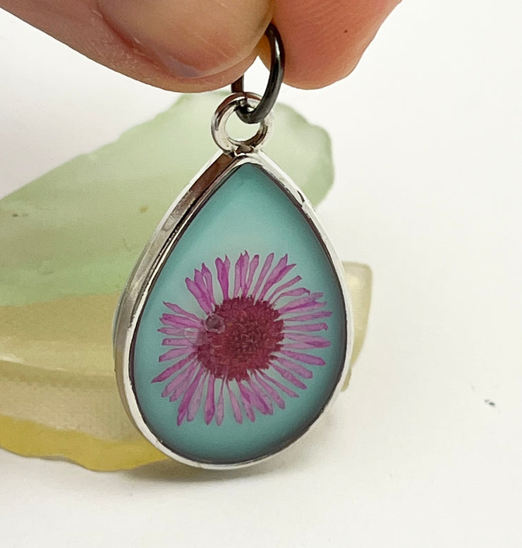 Real Flowers in Resin Pendant - 🌸+ Turquoise Background with With Silver Frame