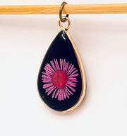 Real Flowers in Resin Pendant - 💕Pink Flower over Black Resin • Gold Frame