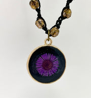 Real Flowers in Resin Necklace (short/choker) - Purple Flower 💜 over Black 🖤| Gold Frame